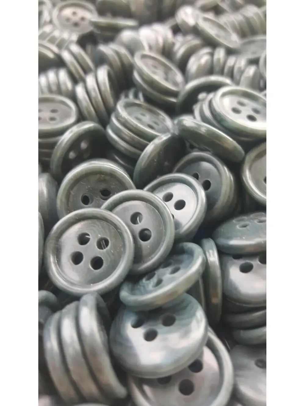 Sea Dream Buttons, 4 Hole Sewing/Crafts Buttons 15mm - 24 Pieces (063)